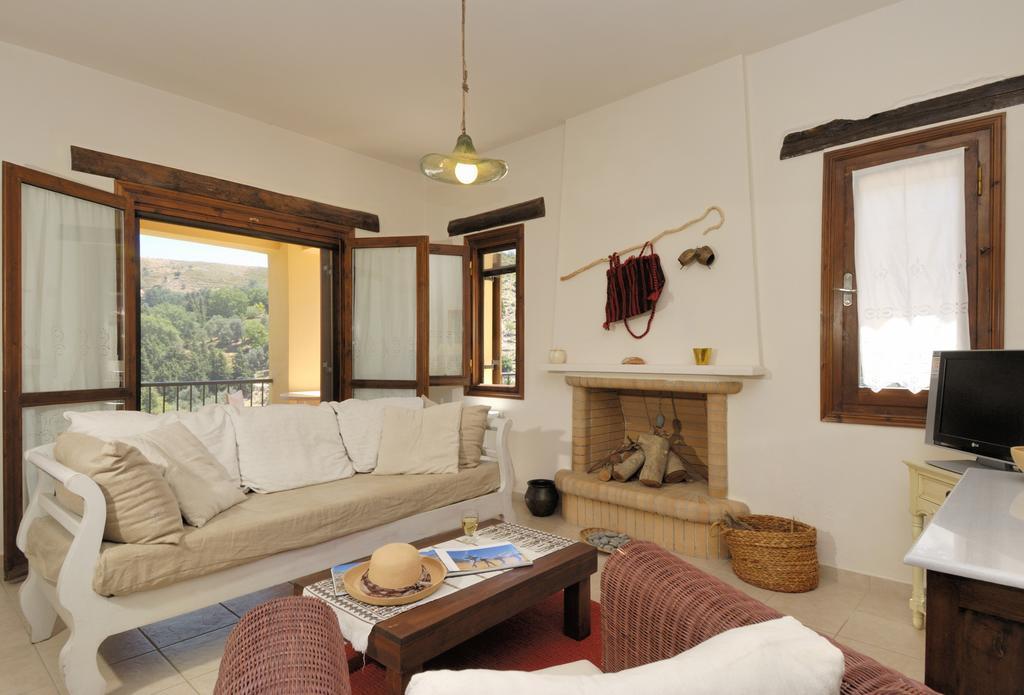 Villa Oreinothea à Thérison Extérieur photo